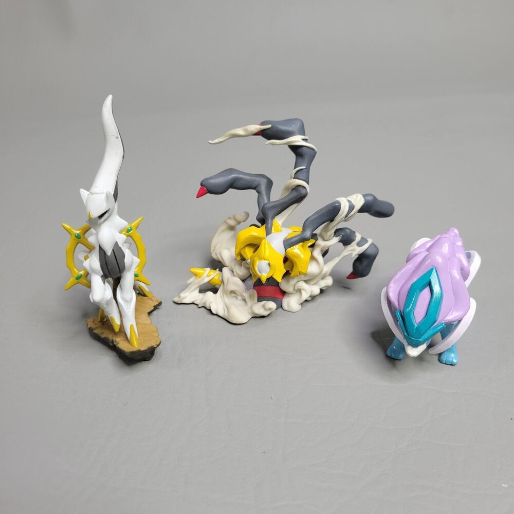 Vintage TOMY Pokemon Figure Lot Arceus Giratina Suicune CGTSJ